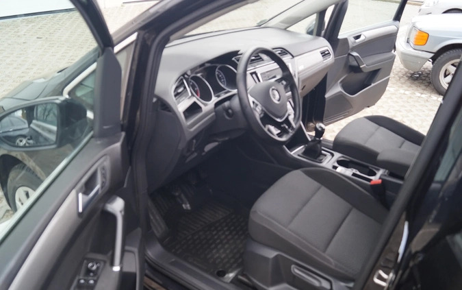 Volkswagen Touran cena 58500 przebieg: 212566, rok produkcji 2016 z Kamienna Góra małe 92